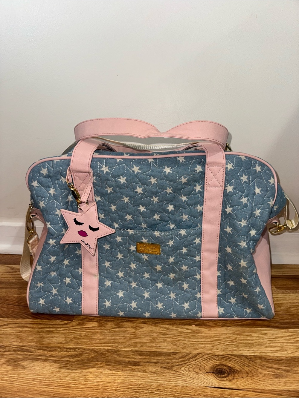 Luv Betsey by Betsey Johnson Blue Star Quilted Tote Bag Denim Pink Trim Large
